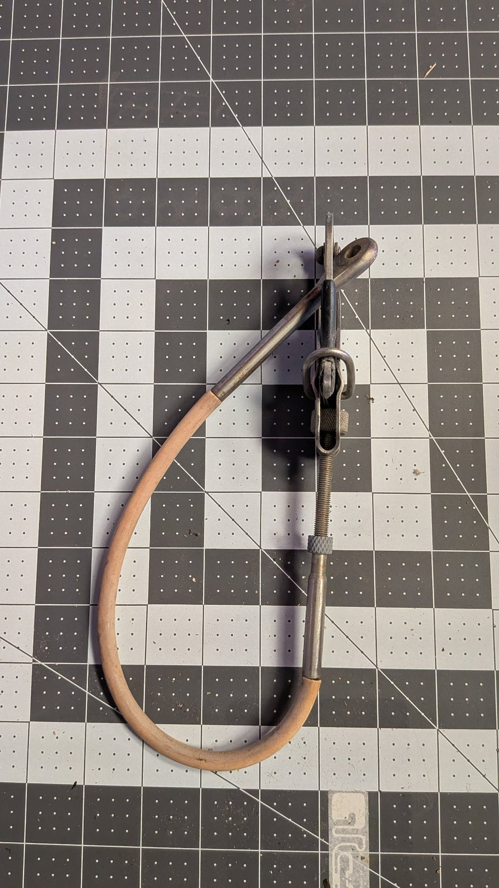 Lifeline gate assembly looped on 1-inch grid