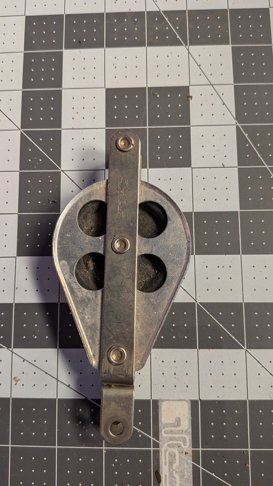 Vintage South Coast stainless single block front view on 1-inch grid