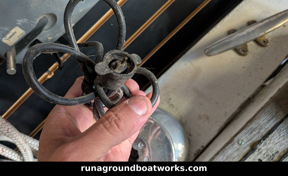 Navico TP100 tiller pilot - power cable with 2-pin plug