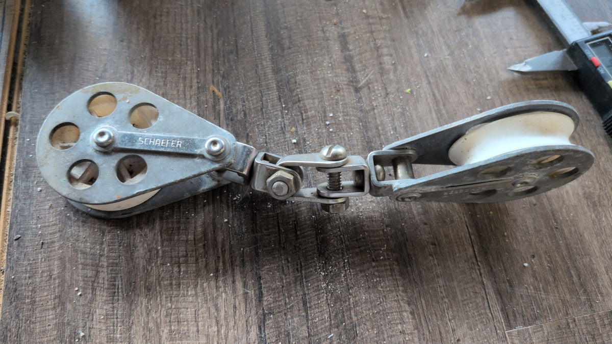 2 single 42 mm Schaefer Marine Blocks
