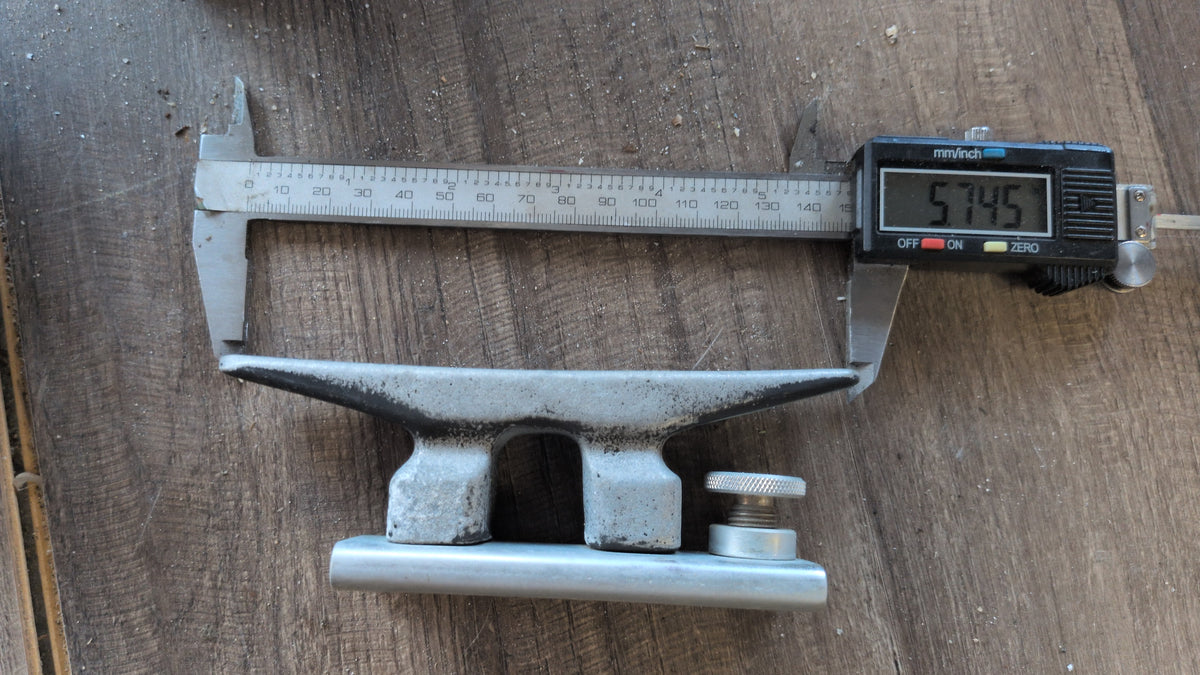 Sliding 1 in T-track mooring 5.75 inch cleat car