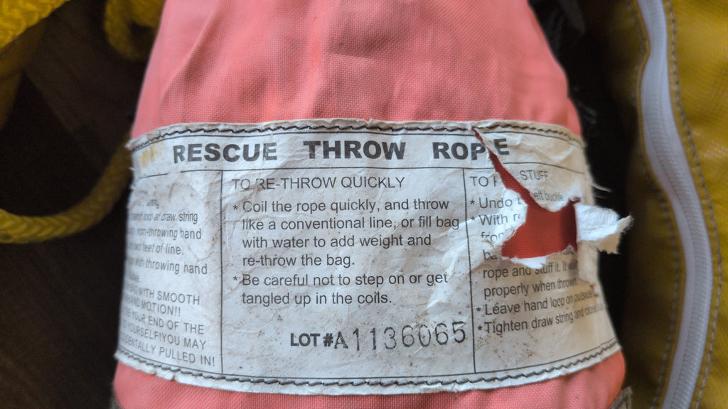 JIM-BUOY 880 HORSESHOE throwable floation device with throw rope