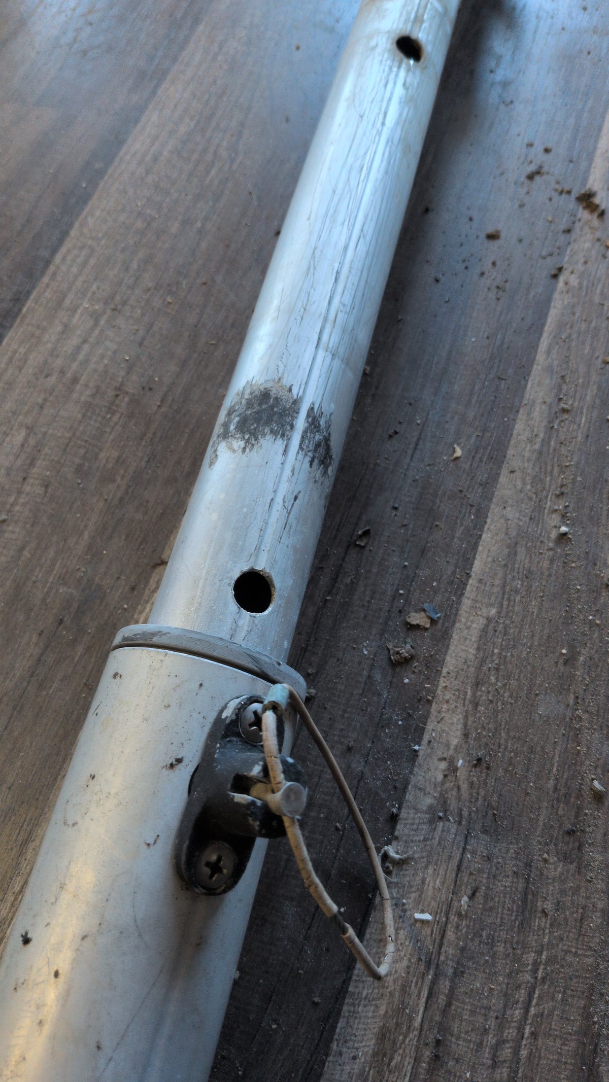 adjustable whisker pole 10-16 ft pin lock adjustment