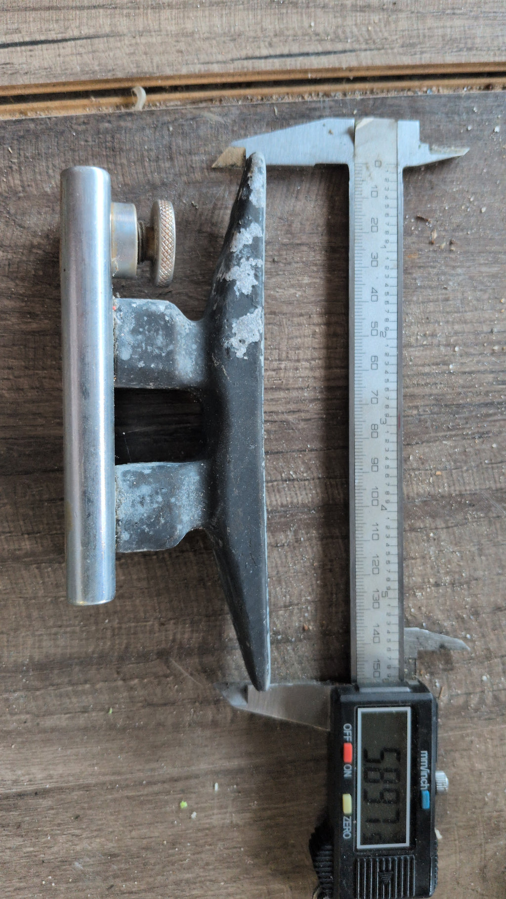 1.25 T-TRACK CLEAT