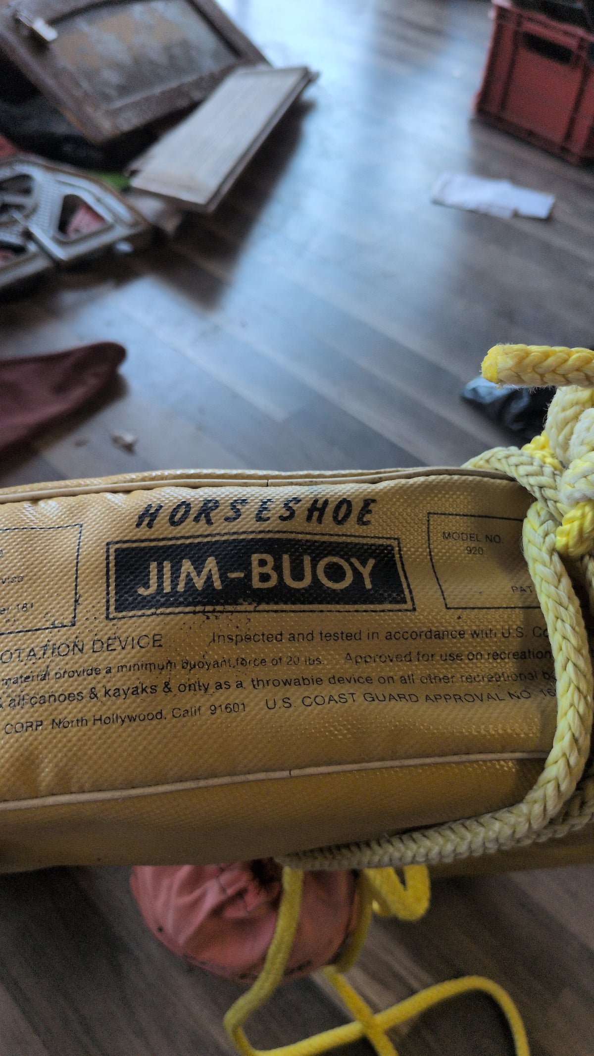 JIM-BUOY 880 HORSESHOE throwable floation device with throw rope