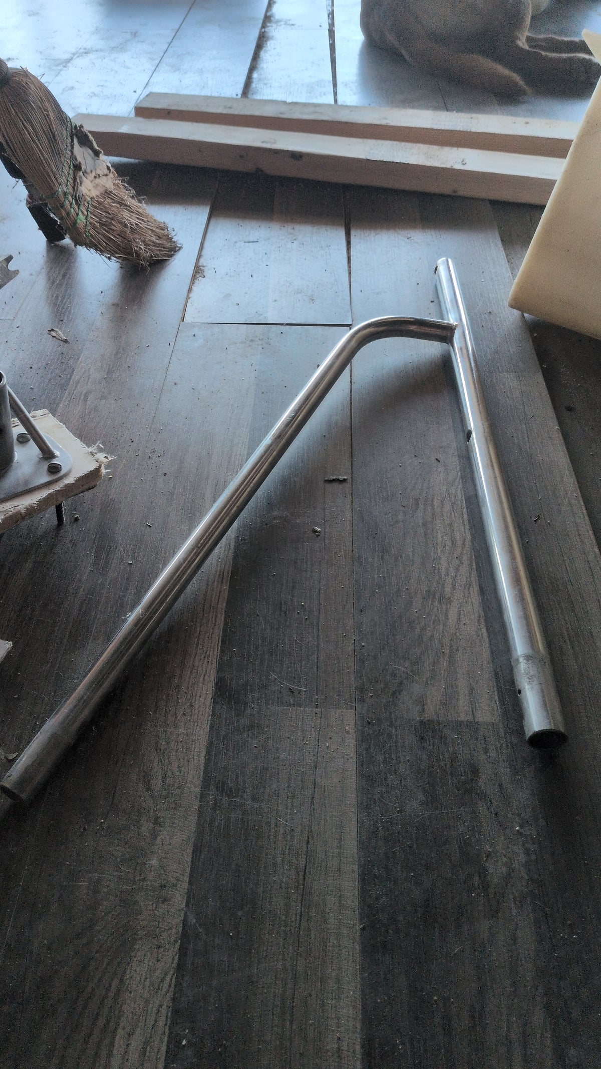 2 hole station with side support 25 in length